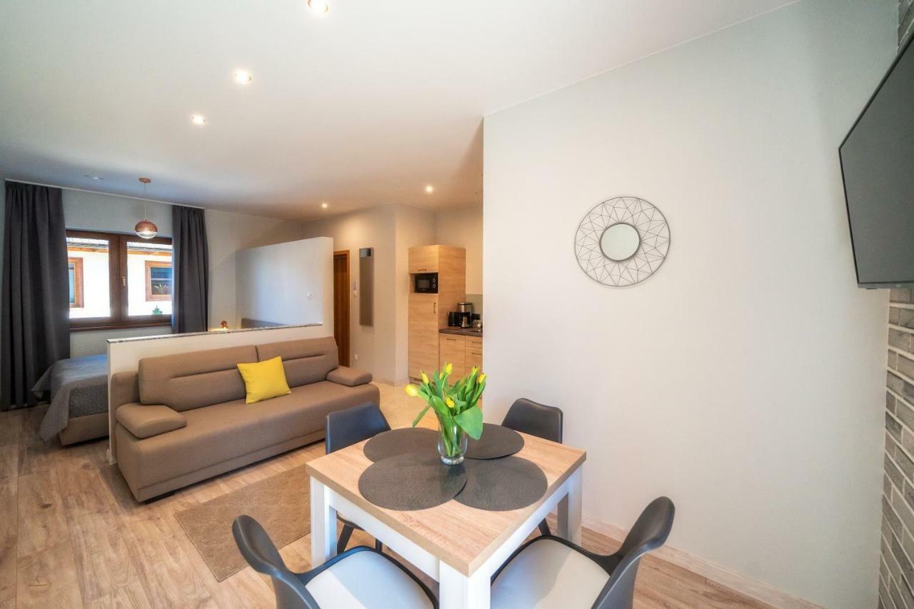 Przy Termach Domki Pokoje Apartamenty シャフラリ エクステリア 写真